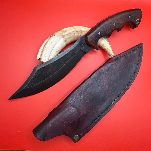 TuskRunner Camp and Veld Knife