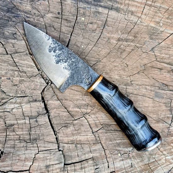 UTILITY / SKINNER — Forged 5160 | Brass Bolster | Blesbok Horn